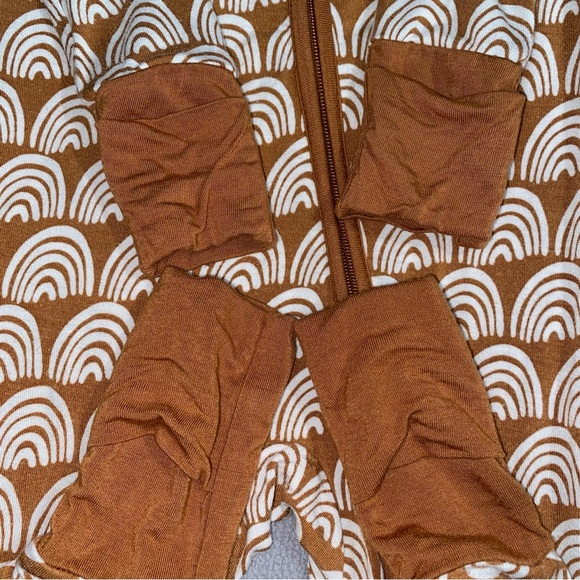 Little Sleepies Rust Rainbows Bamboo Zippy - Size 3-6 months - Picture 2 of 4